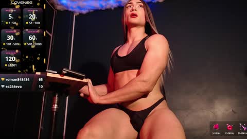 Snapshot of layla_dominac chatting on February 8, 2025, 7:49 pm Layla   help me with your thumbs up its important  online show from February 8, 2025, 7:49 pm