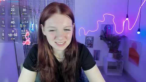 layla_glam online show from October 20, 2025, 5:41 am