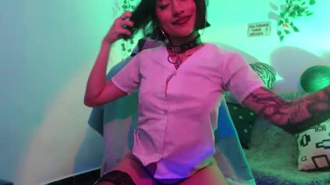 Snapshot of layla_quinn chatting on December 15, 2025, 10:58 pm layla_quinn online show from December 15, 2025, 10:58 pm