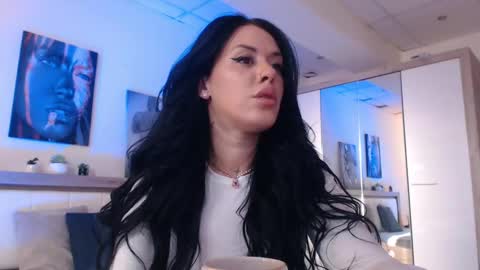 Snapshot of laylacruz chatting on March 5, 2025, 5:40 am laylacruz online show from March 5, 2025, 5:40 am