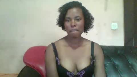 Snapshot of laylah517 chatting on November 5, 2025, 11:43 am laylah517 online show from November 5, 2025, 11:43 am