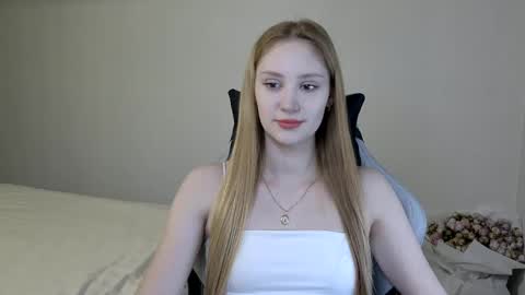 LaylaPretty001 online show from February 19, 2025, 5:38 am