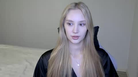 LaylaPretty001 online show from October 2, 2025, 4:19 am