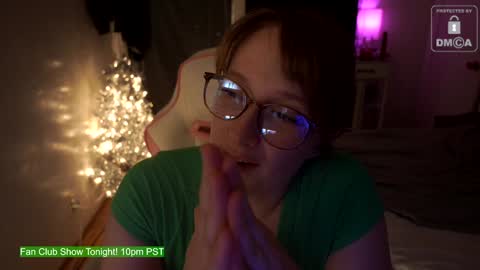 Snapshot of laylas_universe chatting on December 21, 2024, 4:41 am Layla Universe online show from December 21, 2024, 4:41 am