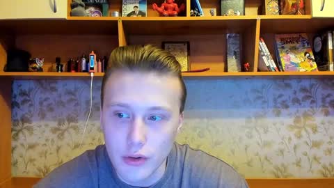 Snapshot of lazaret1k chatting on February 5, 2025, 9:15 am Vladi online show from February 5, 2025, 9:15 am