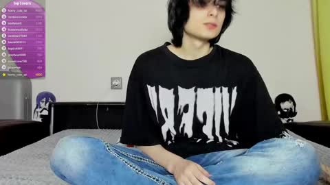 Alex online show from March 5, 2025, 8:42 pm