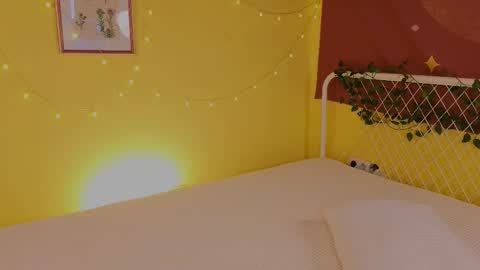 Snapshot of lea_belle_ chatting on November 7, 2025, 3:56 pm Lea online show from November 7, 2025, 3:56 pm