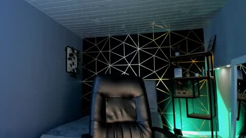 Snapshot of lea_velle chatting on October 23, 2025, 4:23 am Lea Velle online show from October 23, 2025, 4:23 am