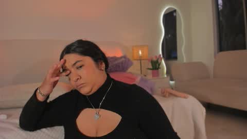 Snapshot of leah_bensoon chatting on October 28, 2025, 4:09 pm Leah online show from October 28, 2025, 4:09 pm