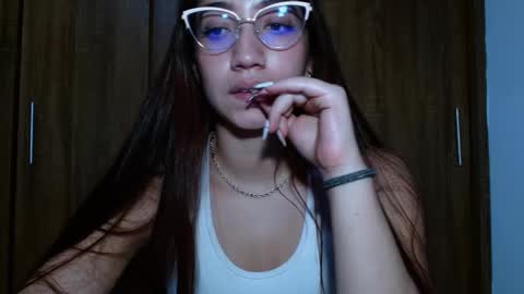 Snapshot of leanaalhub chatting on February 20, 2025, 4:28 am leanaalhub online show from February 20, 2025, 4:28 am