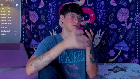 Snapshot of leaneseb chatting on December 5, 2024, 1:36 am leaneseb online show from December 5, 2024, 1:36 am