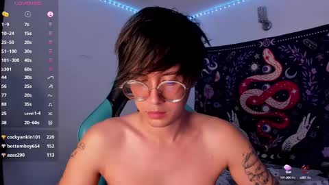 Snapshot of leaneseb chatting on February 27, 2025, 1:28 pm leaneseb online show from February 27, 2025, 1:28 pm