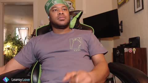 Snapshot of learoy chatting on February 19, 2025, 4:22 pm Learoy online show from February 19, 2025, 4:22 pm