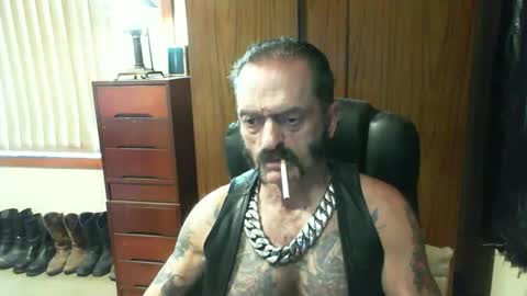 leathergreaser online show from March 4, 2025, 1:23 am