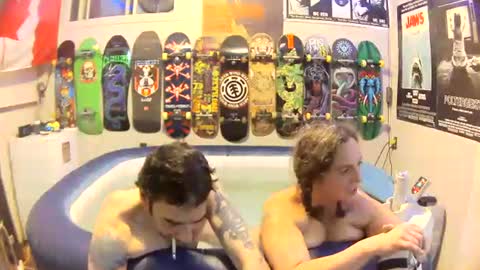 Snapshot of leatherluvefuck chatting on October 30, 2025, 2:46 am kinky dirty fuck online show from October 30, 2025, 2:46 am