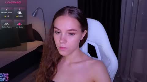 lecsika online show from November 8, 2025, 12:05 pm