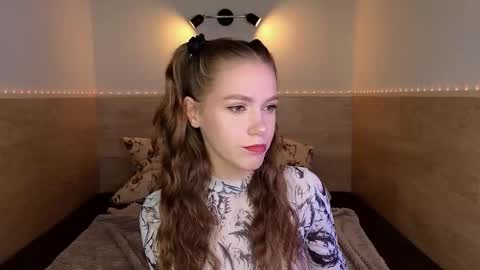 lecsika online show from November 29, 2025, 4:32 pm