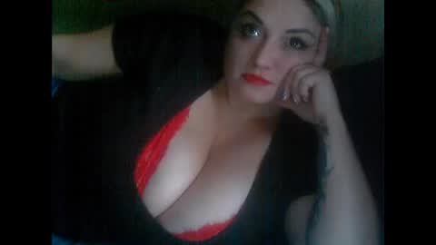 Snapshot of ledsytreidx chatting on September 15, 2025, 12:16 pm LedsyTreidX online show from September 15, 2025, 12:16 pm