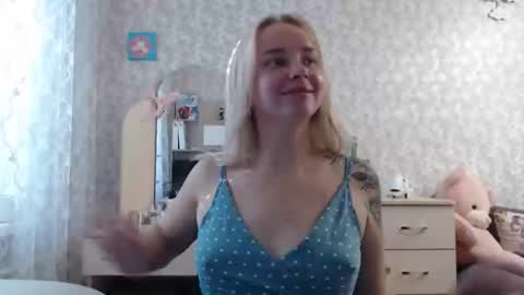 Snapshot of leggywily25 chatting on September 29, 2025, 11:15 am leggywily25 online show from September 29, 2025, 11:15 am