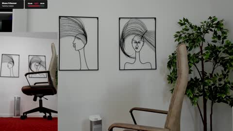 Elle  online show from January 9, 2025, 9:06 am