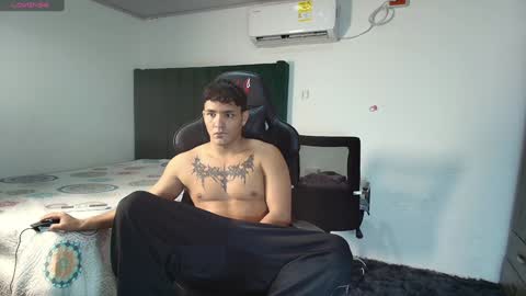 Snapshot of lei_77 chatting on January 23, 2025, 11:15 pm Lei online show from January 23, 2025, 11:15 pm