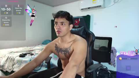 Snapshot of lei_77 chatting on February 19, 2025, 5:38 am Lei online show from February 19, 2025, 5:38 am