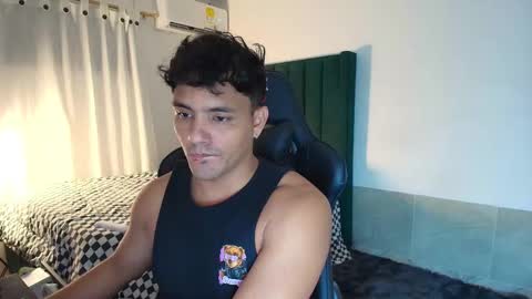  Lei  online show from October 23, 2025, 11:24 pm