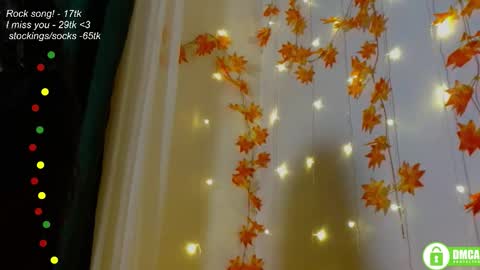 Snapshot of leia_bell chatting on October 11, 2025, 7:12 pm hey Im Leia and I love rock  online show from October 11, 2025, 7:12 pm