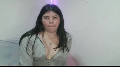 leidyramca online show from October 27, 2025, 6:45 pm