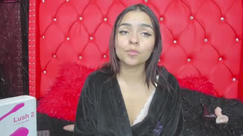Snapshot of leigh_angels chatting on December 23, 2024, 1:18 am LEIGH ANGELS online show from December 23, 2024, 1:18 am