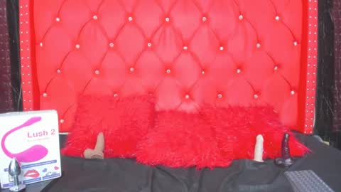 Snapshot of leigh_angels chatting on February 3, 2025, 1:19 am LEIGH ANGELS online show from February 3, 2025, 1:19 am