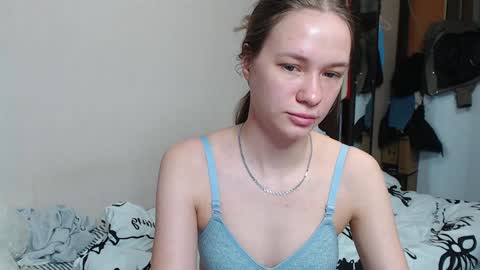 Snapshot of leila_bambi chatting on December 23, 2024, 1:08 am leila_bambi online show from December 23, 2024, 1:08 am