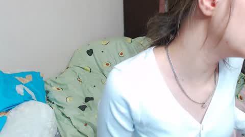 Snapshot of leila_bambi chatting on January 19, 2025, 5:07 pm leila_bambi online show from January 19, 2025, 5:07 pm