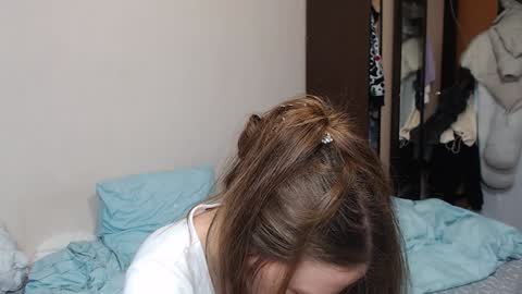 Snapshot of leila_bambi chatting on February 4, 2025, 11:38 am leila_bambi online show from February 4, 2025, 11:38 am