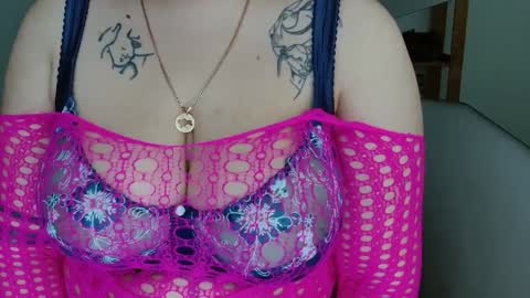 Snapshot of leila_beayte_ chatting on January 21, 2025, 4:16 pm Leila online show from January 21, 2025, 4:16 pm