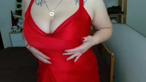 Snapshot of leila_beayte_ chatting on February 20, 2025, 9:22 am Leila online show from February 20, 2025, 9:22 am