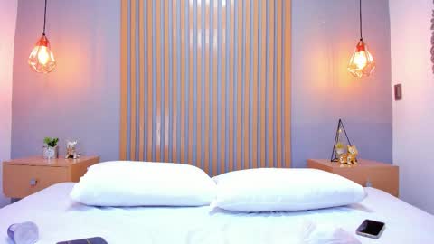 Snapshot of leila_russo_ chatting on November 6, 2025, 11:44 am Leila online show from November 6, 2025, 11:44 am