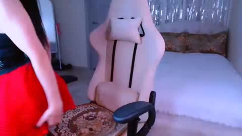 Snapshot of leilamurray chatting on March 6, 2025, 2:29 pm leilamurray online show from March 6, 2025, 2:29 pm