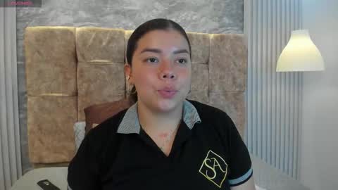 leilapons online show from November 23, 2025, 5:35 pm