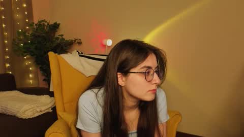Snapshot of lekishaoderkirk chatting on October 2, 2025, 5:42 pm Luna online show from October 2, 2025, 5:42 pm