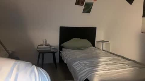 lemon_squeezerr online show from September 20, 2025, 9:38 pm