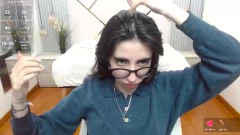Snapshot of lena_roses chatting on September 19, 2025, 7:36 pm Lena online show from September 19, 2025, 7:36 pm