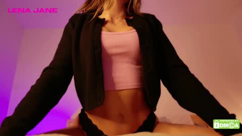 Snapshot of lenajane_xx chatting on January 17, 2025, 12:53 am lenajane_xx online show from January 17, 2025, 12:53 am