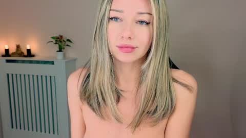 Snapshot of lenamuti chatting on November 27, 2025, 8:38 am Lena online show from November 27, 2025, 8:38 am