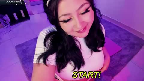 Lenna Kang online show from January 9, 2025, 5:22 pm