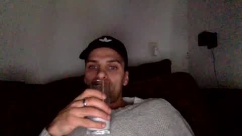 Armando online show from November 1, 2025, 11:34 am