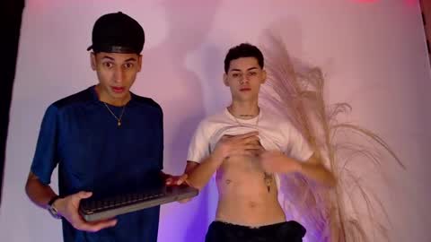 Lenner INDEPENDENT MODEL online show from January 6, 2025, 2:04 am