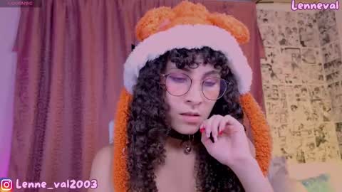 Snapshot of lenneval chatting on September 21, 2025, 2:02 am Val online show from September 21, 2025, 2:02 am