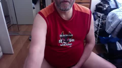 Pussylicker online show from October 21, 2025, 3:07 am