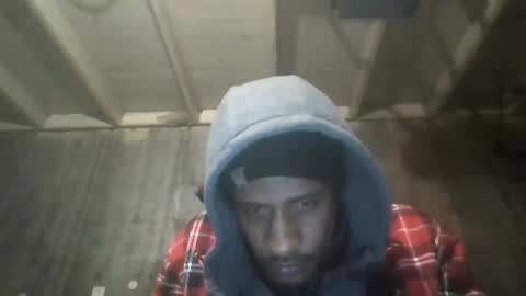 leo199984 online show from March 8, 2025, 4:12 am